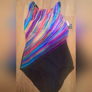 NWT Shape SOLVER SPORT LADIES SWIMSUOT, SZ 6, MSRP $108